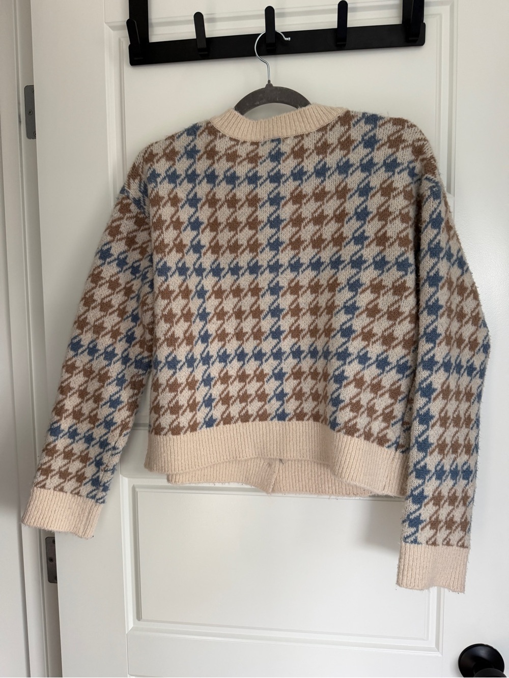 OAK + FORT Cream Cardigan with Blue & Brown Houndstooth - Picture 3 of 4